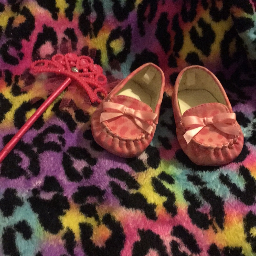 NWOT Todd sz 3 pink leopard soft shoes $5